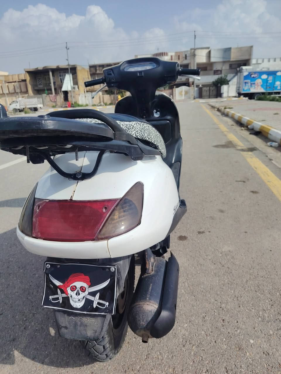 سبيسي ياباني علئ وضع البلاد مكينه ناعمه فول نعومه كفرات بلادي كابريتر بلادي كله شغال ماعوزها نقص زوج تايرات جدد مكاني داموك شراي يتصل ويدلل ***********
