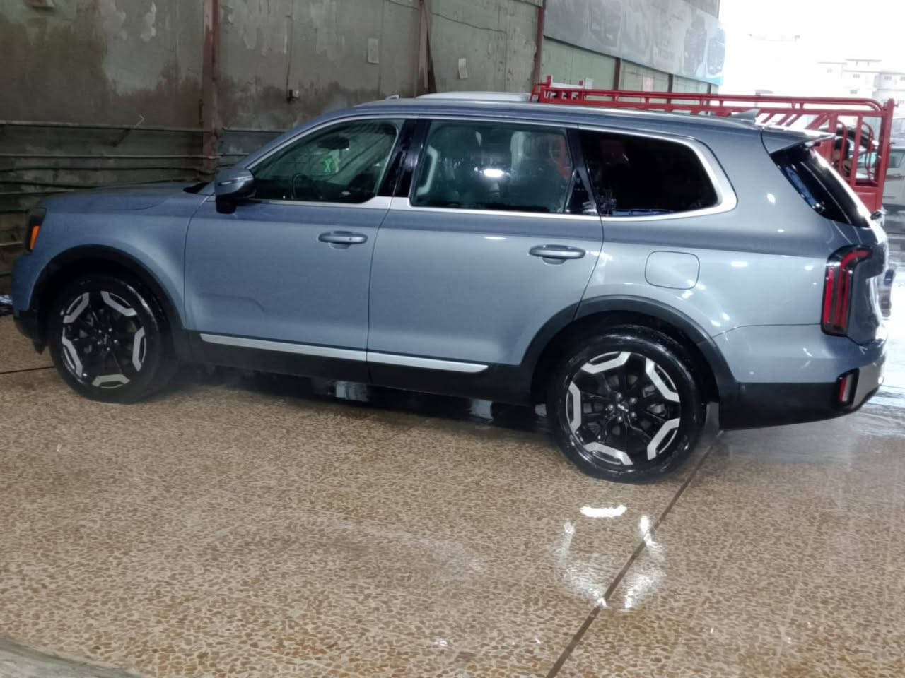 للبيع كيا تيلورايد موديل 2023 أمريكي 
سيارة مال جناي نظيفة جداً وحالتها ممتازة واستعمال خفيف سيارة مريحة وعائلية
📌 سونار الضرر السيارة موجود داخل الباركود (QR)
⚠️ الرجاء مسح الباركود قبل الاتصال لا تسأل عن السونار لأن موجود كامل بالباركود.
💰 السعر: 24,000 الف
📞 للجادين فقط
***********
📍 رقمها نينوى صاحبها الشرعي اني حولها لك بنفس اليوم والثاني

مكلف بالنشر الرجاء عدم مراسلتي
