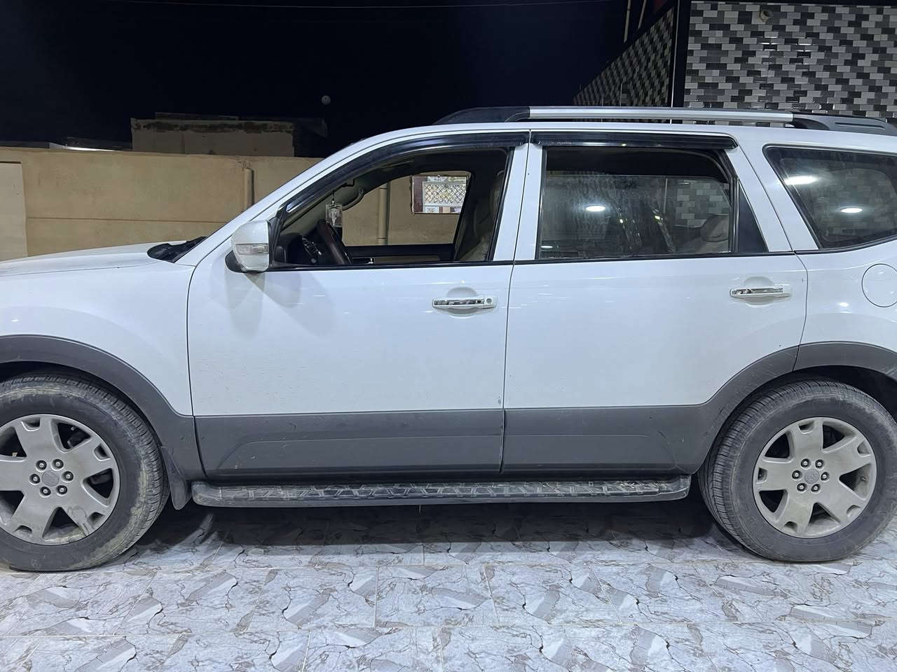 مهافي موديل   2012فول واحد على واحد رقم بغداد هاذه رقم صاحب السياره انه مكلف بلنشر ***********
