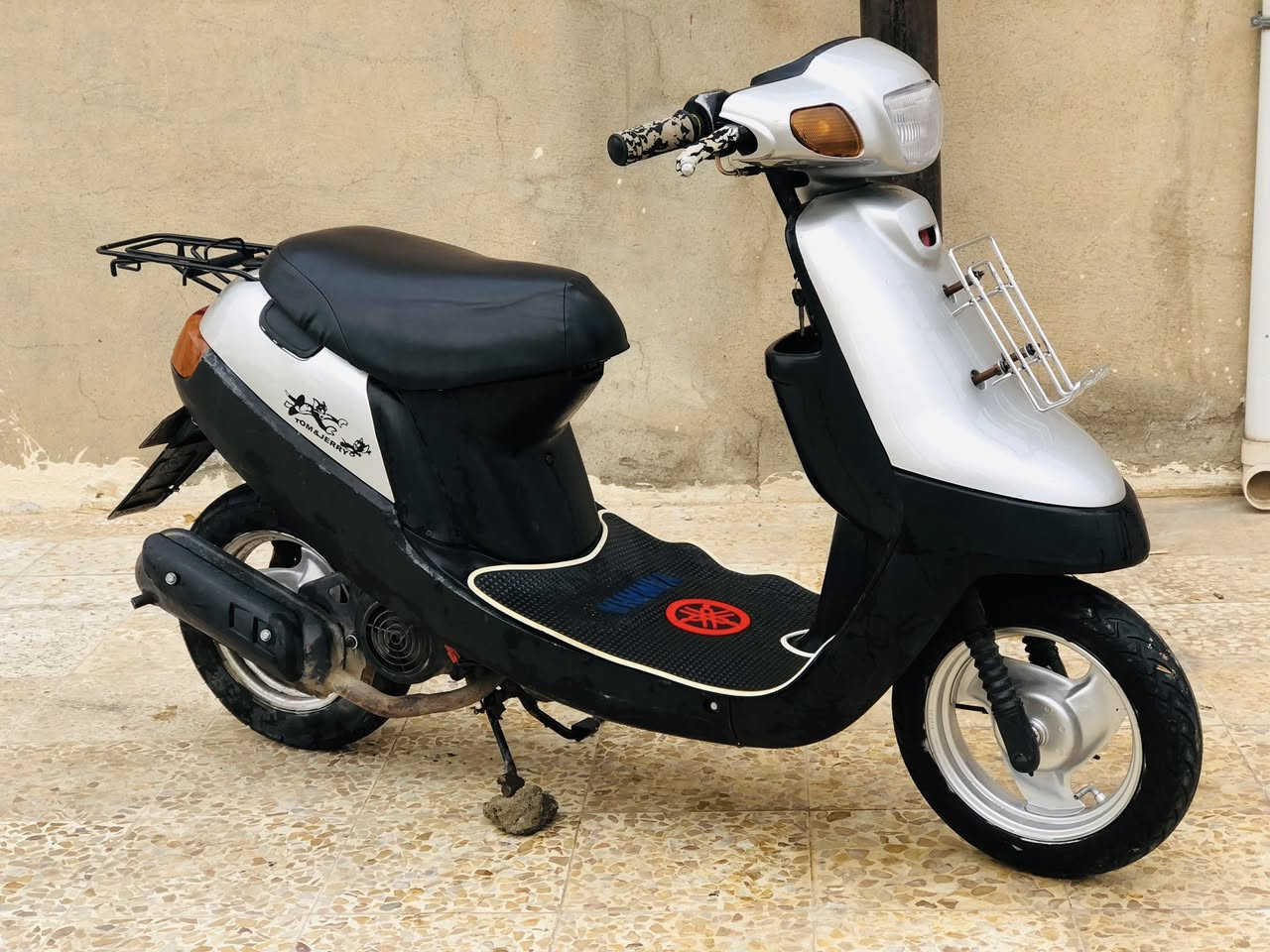 لون رصاصي مكينه مو مفتوحه فقط قبق هندر اشاير شغاله لايت كدام اصطاب لايت سلف يعوزو باتري الماطور بل حقيقه ارتب من الصور *********** واتساب فقط 325
