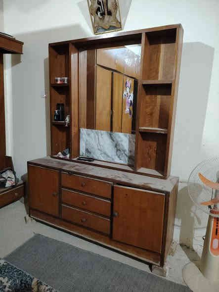 غرفة قديمة للبيع استفسار خاص واتساب ***********
