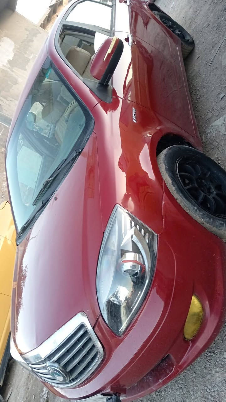 السلام عليكم من رخصت الادمن جيلي موبل ١٣ سياره مكفوله من الضربه بيه بس جاملغ خلفي جهت السايق كير محرك خير من الله حداديه ٧٠بالميه سنويه 28 رقم بابل راعيه بالحله يريد تحويل موبايل *********** *********** حله حي العسكري قرب مركز المنتصرسعر ٣٨وبيه مجال
