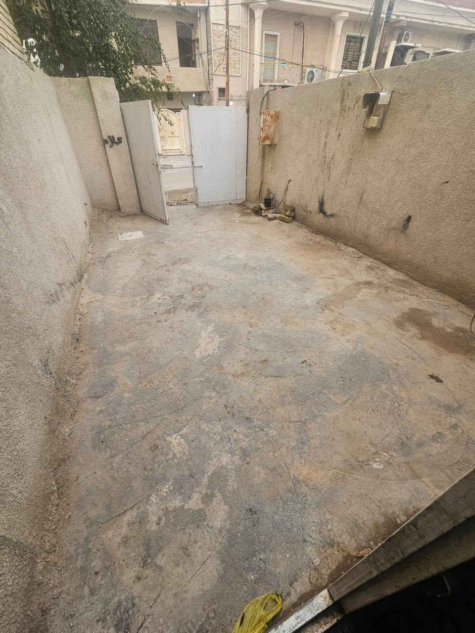 اعلان… .رقم (327)
للايجار… للايجار
 يتوفر بيت الايجار في منطقة حي الفرات الهياكل قرب وجامعة المشرق مساحة 100متر طابق واحد
غرفة نوم 
صالة 
صحيات 
مطبخ 
الاستفسار اكثر الاتصال بل الرقم يتوفر وتساب 
***********
مكتب الديارللوساطه العقاريه وتعقيب المعاملات وتسهيلها .
بأدارة سيد عمار
