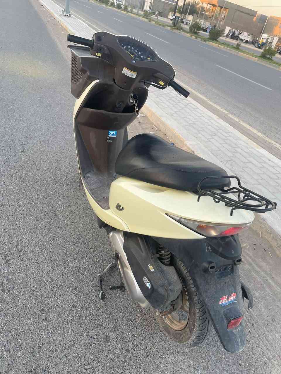 ابو السله للبيع خذته مال رمبه صار 6 اشهر مبدل ولفات بي الدراجه بلاديه برغي مناقصها كلشي كله شغال عل بلاد سعره 385 الشراي يراسل وتساب ***********
