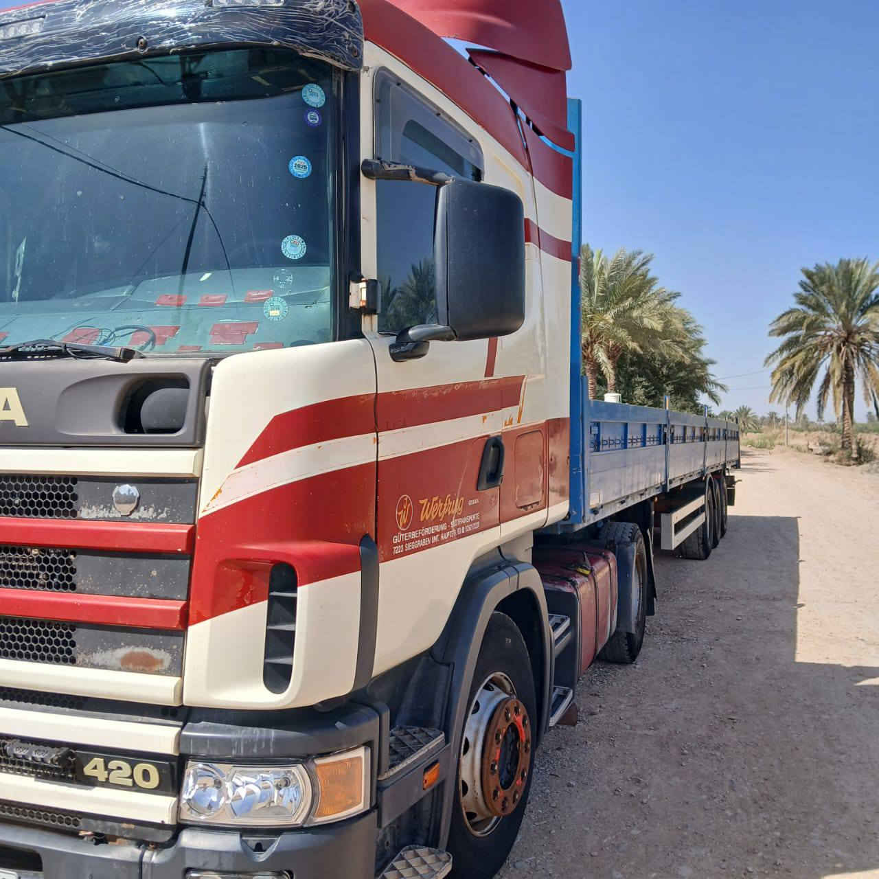 سلام عليكم سكانيا للبيع موديل 2003 تخم تاير هزه جديده سنويه جديده لل 31بسمي كفاله عامه مكينه لا تبخير ولا تنقيص مكينه اربع خطوط 
مكان واسط الصويره 
***********
***********
