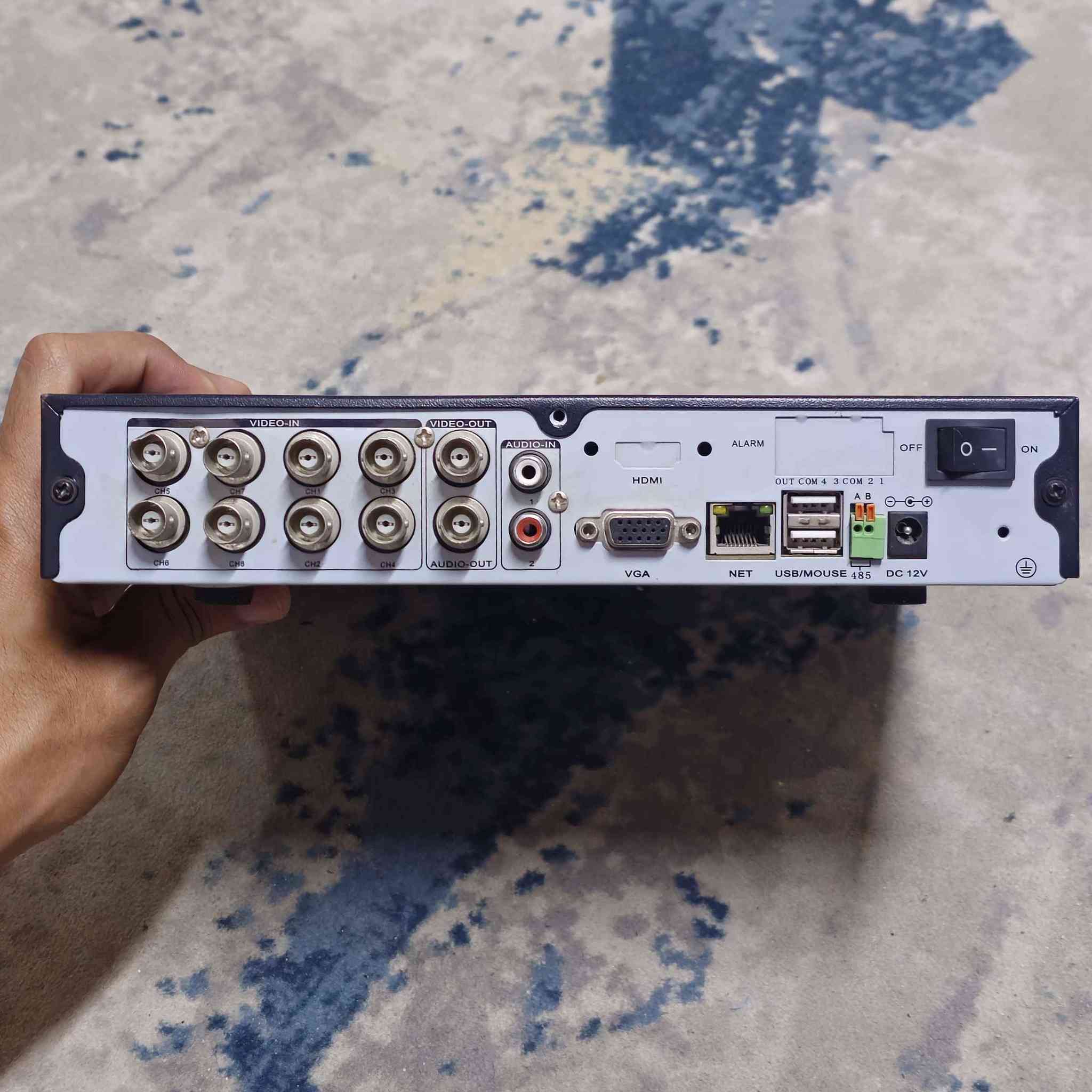 اجهزة كامرات 
كل جهاز يدعم ٨ كامرات (نقصهن هاردات)
هارد ذاكرة ٥٠٠ ، ابيعه فحم لان ماعرفله
راوتر هواوي زين فاي شغال و كامل نقص خط فقط
راوتر هواوي اصلي ابيعه فحم على حطته
السعر لكل الغراض ١٠٠ الف و بيهن مجال ان شاء الله

البيع كامل القطع

متوفر توصيل لكل المحافظات ٥ الاف
داخل كربلاء ٣ الاف

للتواصل متوفر ماسنجر او اتصل على رقمي
*********** كربلاء, العراق
