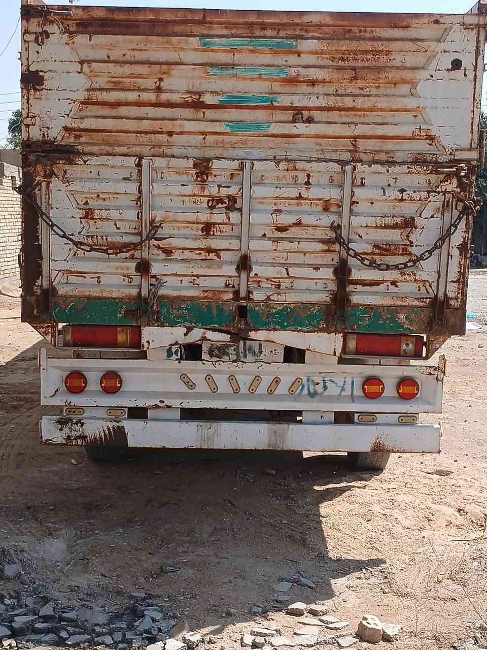 للبيع عربانه نجمة طول ١٣/٦٠ ارتفاع ١٨٠ شاصي ١٦ ألماني رقم الهاتف ***********    رقم الثاني ***********. انا مكلف بل نشر
