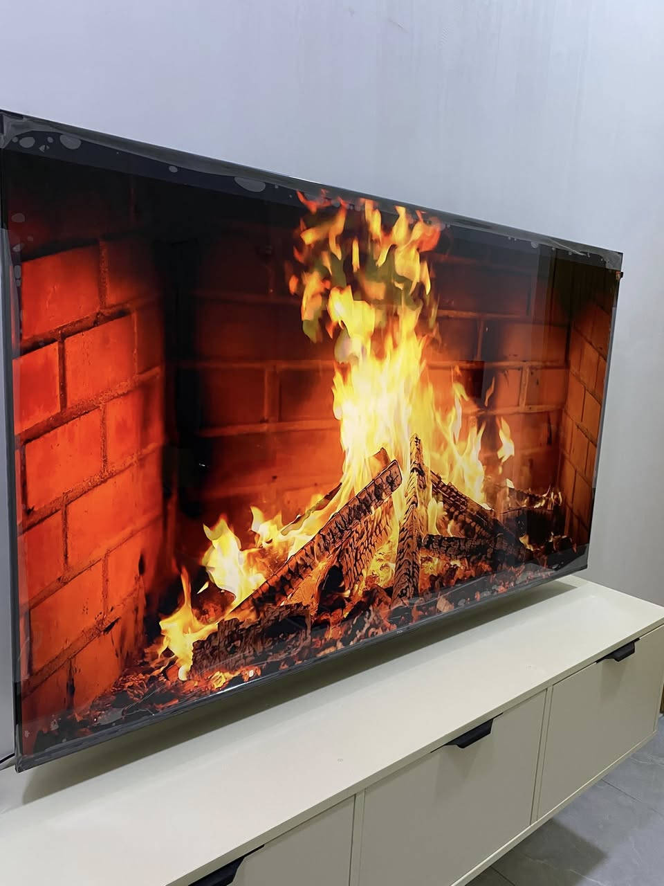 السلام عليكم، شاشه بعدهي جديده استخدام اسبوع حته نايلونهة مامشيول  .  مواصفاتهة( ) Google TV 65" QLED 4K
Dolby Vision | Dolby Atmos
AiPQ Processor مدعم بالذكاء الاصطناعي
HDR 10+ | Multi HDR Format 
Multiple Eye Care العناية بالعيون المتعددة
Built-in Satellite مع ساتلايت داخلي
Hands-Free Google Assistant
AirPlay2 | Google Assistant Built-in
Miracast (Wireless Display)
ضمان 3 سنوات العنوان النجف الاشرف 
سعرهة ٦٥٠ وبيهة مجال بسيط ،بالموقع الجديده ٧٧٠


**إذا كنت صاحب هذا الإعلان وتريد حذفه لأي سبب، رجاءا أرسل رسالة إلى الدعم الفني**