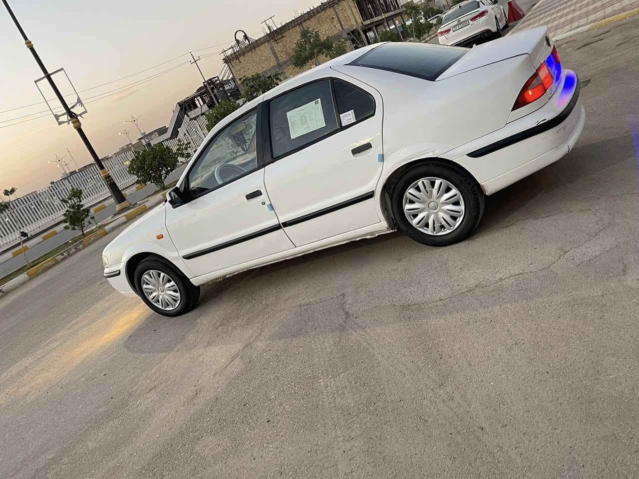 السلام عليكم 
سمند ٢٠١٣ مكفوله من ضربه وتبديل وصبغ عدا دوس 
جاهزه مكينه وكير عشرط تبريد شرط ثلج 
حماوه ربع ثابته كهربائيات عام شغاله 
حداديه وتخم تاير جاهزه ماتذب عليه الف 
سياره جاهزه من كلشي وتراي وين مايعجبك 
سعر ٤٦ سياره كلش نضيفه وبلاديه 
*********** 
مكان سياره بناصريه اسكان صناعي
