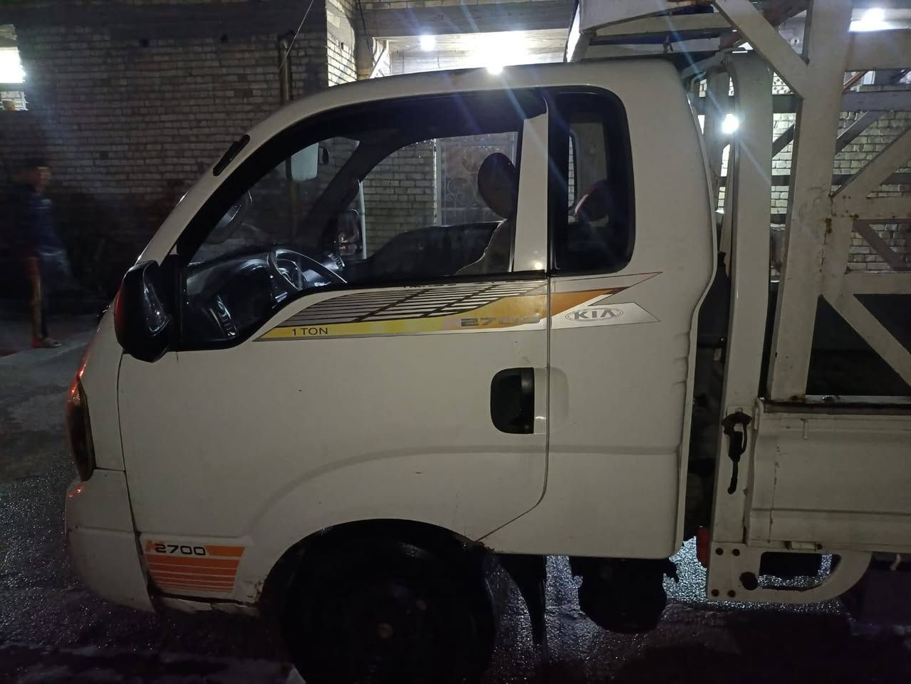 السلام عليكم كيا بنكو حمل موديل 2013 للبيع رقم بغداد
مكاني بغداد الشعله
***********
