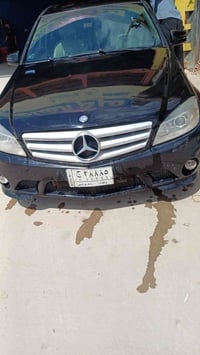 مرسيدس • موديل ٢٠١١ • ديوانية