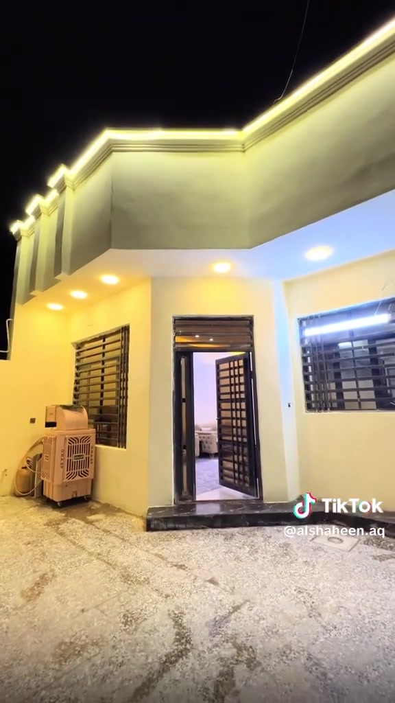 *للبيع: بيت سكني مساحة 150م*  
*الموقع ممتاز *: [منطقة العريفية قرب سكلة اليقين 
*المواصفات*: بناء حديث 2026/ طابق ونص / استقبال 4*6 +غرف نوم عدد 2  + مطبخ + 2 حمام + صالة جلوس عدد 2 + شلال مطل على الصالة 
ارضية بورسلين +درج مرمر 
*السند25 *: طابو زراعي / 
*السعر*: [__125 _] مليون دينار عراقي - مجال للتفاوض للشراي الصدق  
*للاستفسار*:***********[*_] [*_] [___]  
المعاينة متاحة بأي وقت، لا يرد إلا الشاري

*
