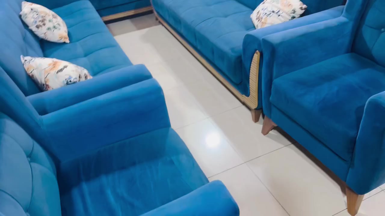 تخم تركي قلاب سرير ومخزن نضافه ميه بالميه عشر مقاعد المكان تقاطع السايلو تقاطع بيت سيد اربيع اتصال ***********واتساب
