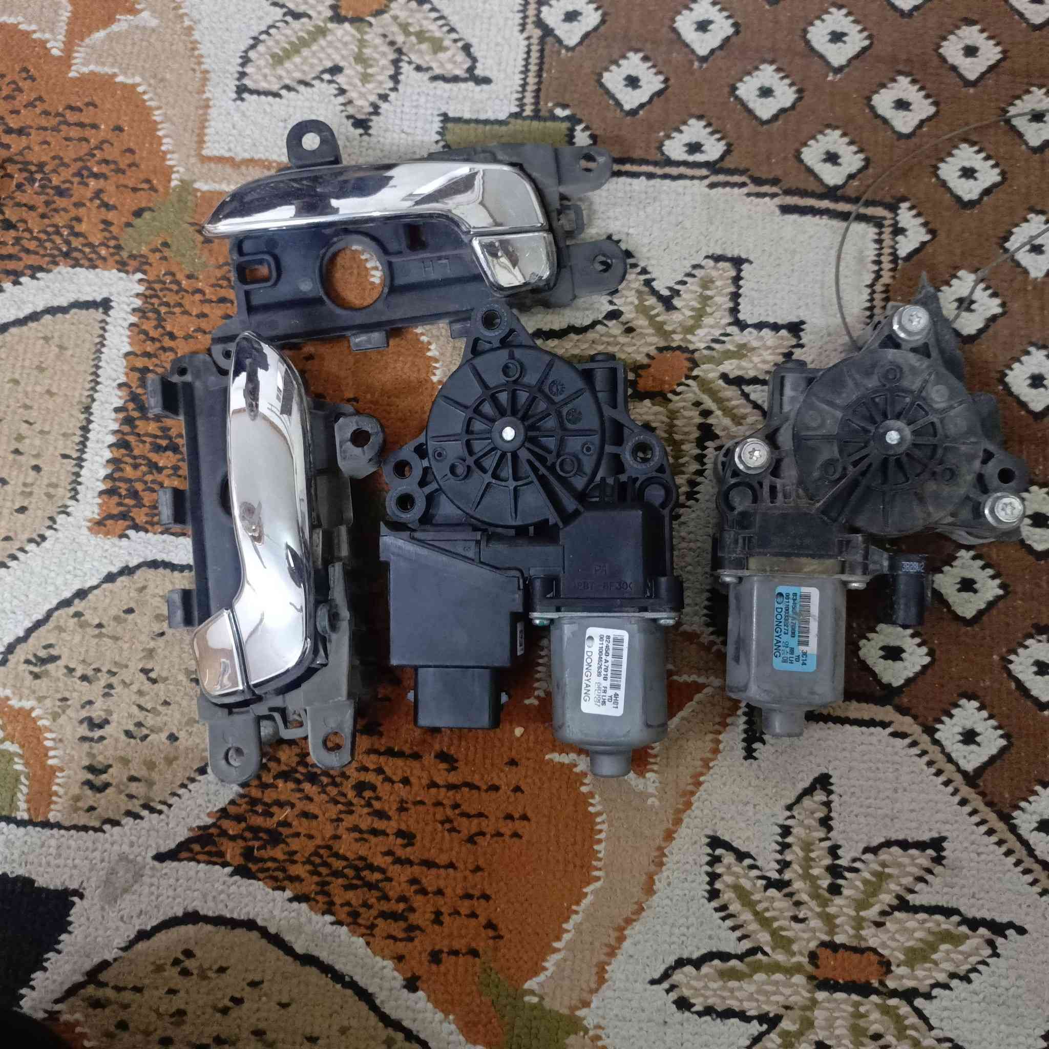 السلام عليكم غراض اصليه مستعمل كيا فورتي للبيع قيم واخذ
ماطور جام جه يسره عدد٢ 

بطاين بيبان ٢ اسود 

ضفاير كهربائيه يسره عدد٢ 

جام سايق ١


**إذا كنت صاحب هذا الإعلان وتريد حذفه لأي سبب، رجاءا أرسل رسالة إلى الدعم الفني**