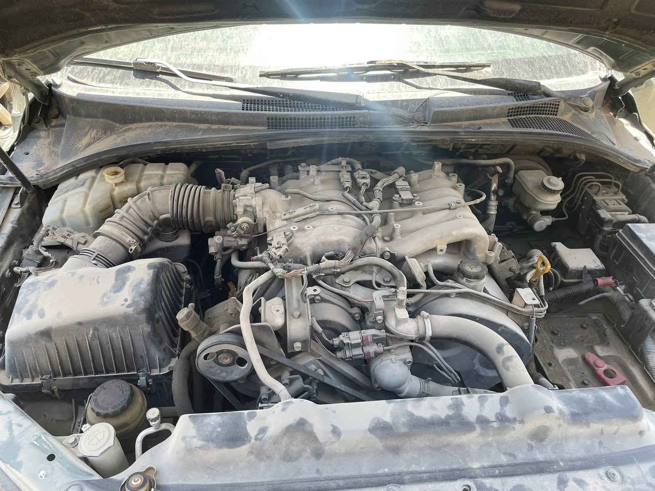 سورينتو موديل 2006
محرك الدار لكن يبي خدمه ماشي 180 الف كيلو 
محرك 35 دفع رباعي 
السعر 💵 8500 وساهل


**إذا كنت صاحب هذا الإعلان وتريد حذفه لأي سبب، رجاءا أرسل رسالة إلى الدعم الفني**