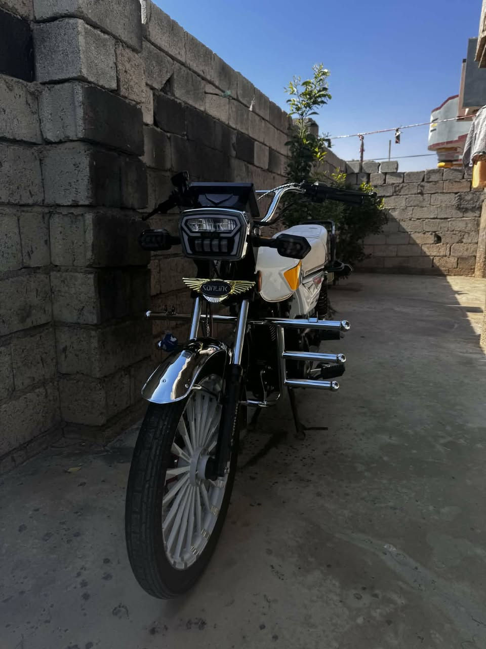 سلام عليكم دراجه للبيع موديل 25 هذا رقم الهاتف ما متواجد على الخاص***********
