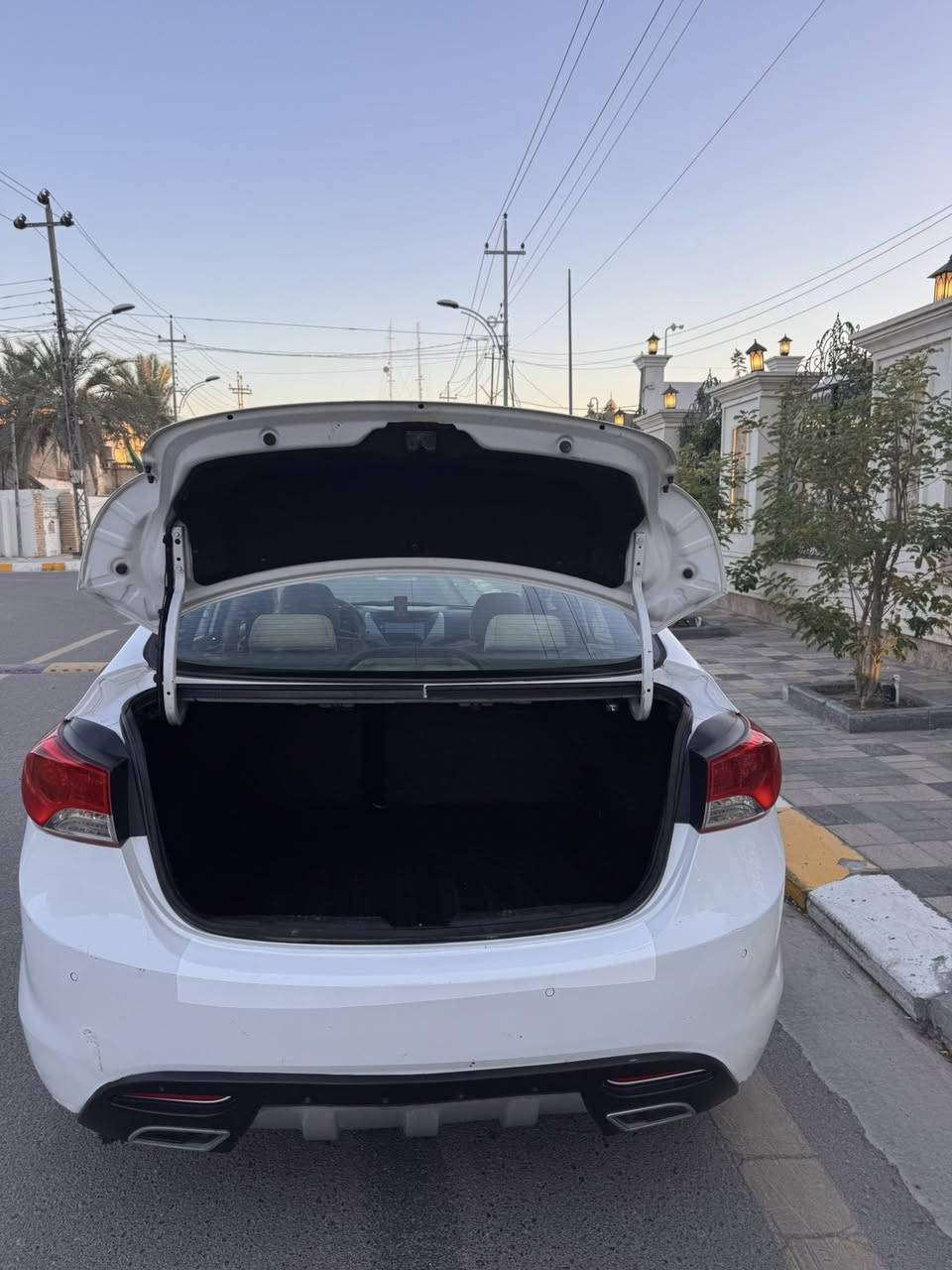 شبابنا الطيبين افتح الفيديو حتى تعرف كل تفاصيل السياره لانو أنتوا أصحاب طريق بعيد والنجاة في الصدق 
النترا 2013 فول بصمه أبواب وتشغيل وصندوق خليجي اشاير بالمري حساسات بالدعاميه شاشه وكامره
تبريد جديد ادامه كامله بلكات مكينه 1800دوش المرغوب نورلات فيت بم كلها جديد سياره كولش نظيفه بالعافيه على الي ياخذها مكفوله من الحادث اكو صبغ بدون قطرة معجون بالجاملغ الأمامي وساحب وياه شيء بسيط جداً من الباب توحيد لون البجم كبس شركه 
مكانها الفلوجة 

السعر 116 

***********
***********
***********
