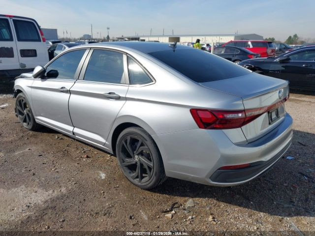 #سعر_البيع_المباشر_66_ورقة
2025 VOLKSWAGEN JETTA 1.5T SE
تاريخ المزاد: 5/28
المسافة المقطوعة 2192 mi
#نشحن الى دبي و عمان و البصرة و كردستان و تركيا
بالامكان ادخالها
 #بكتاب_ذوي_الشهداء_باعفاء_كمركي_مع_اعفاء_الرقم 
#العقبة
#ام_قصر
#الشمال
⬅️نتكفل بالسيارة لحين وصولها 
⬅️اي استفسار مراجعة المكتب 
⬅️ عملنا شراء السيارات من المزادات الامريكية والكندية
#لدينا_تقرير_Carfax_مجاني_فحص السيارة قبل دخولها المزاد 
⬅️لدينا ورشة تصليح في دبي 
⬅️لدينا معقب لتخليص السيارات (حرة  او ذوي الشهداء ) و ايصالها الى الزبائن
📍العنوان النمرود #قرية_السيد_حمد 
⬅️اوقات الدوام


**إذا كنت صاحب هذا الإعلان وتريد حذفه لأي سبب، رجاءا أرسل رسالة إلى الدعم الفني**