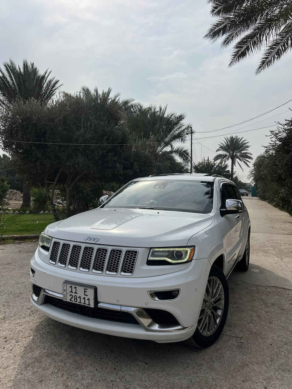 سلام عليكم
للبيع جيب شيروكي 
فئة سوّمت اعلى فئه بلجيب فول1/1 أم الرادار كفاله عامه
ماشيه (136)وارد أمريكي
المواصفات:-
بانوراما
رادار امامي 
رادار جانبي+رادار خلفي
حساسات امامي خلفي
اشاير بل مري+هيتر
صندوك كهرباء
مري شفط
داخل قرميدي 
ستيرن كهرباء+ هيتر
كشنات تدفئه+تبريد
كشنات كهرباء بل كامل + خزن ميموري
شاشه كبيره 
نضام سبورت+ نضام ايكو
سستم صوت هارمن كاردن
شفتات ستيرن 
تحسس المري الجانبيه من الاضائه القويه
محرك 6 سلندر3.6L
كير ومحرك مكفولات 
صدر امامي خلفي جديد
السياره كامله عله آخر حيائه
السعر (230)وبيه مجال
مكاني بغداد الدوره
الاتصال عله الرقم
***********
