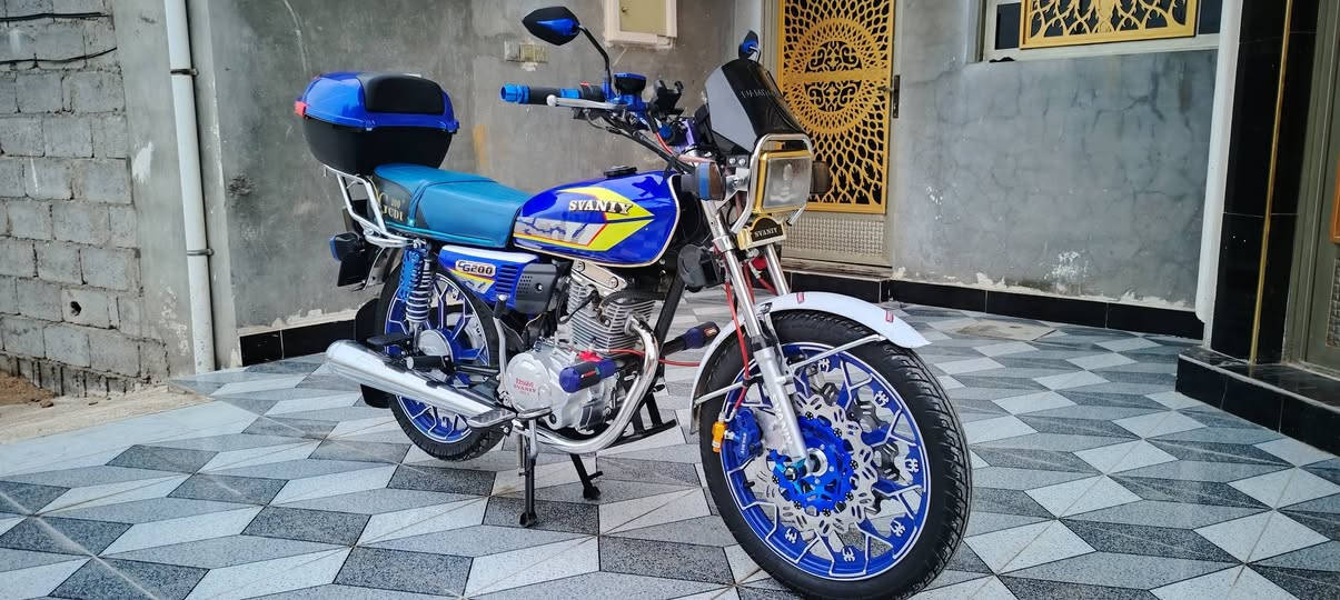 السلام عليكم دراجه سيفان. 2025 محرك 200 دبل دسك مكفوله دراجه بلحقيقه احلئ من تصوير 875 وبيها مجال قليل اي استفسار اتصال عل رقم ***********
