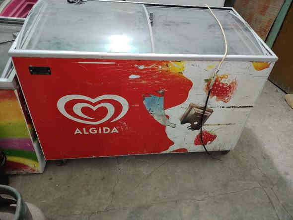 مجمدات بطحيه ايكور التركي أخو الجديد حجم 16قدم ***********
