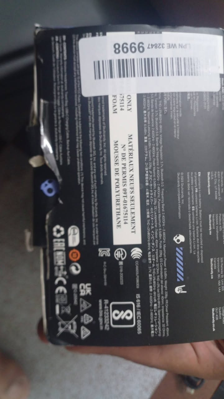 اولا اسف على كامرة جهازي ثانيا سماعه Skullcandy  للبيع جديده لوك كلشي نضيف ماعده الشك البسيططططط جدا بالكرتونه من جوة مثل ما امبين بالصوره سعرها 75 الخاص مفتوحلكم


**إذا كنت صاحب هذا الإعلان وتريد حذفه لأي سبب، رجاءا أرسل رسالة إلى الدعم الفني**