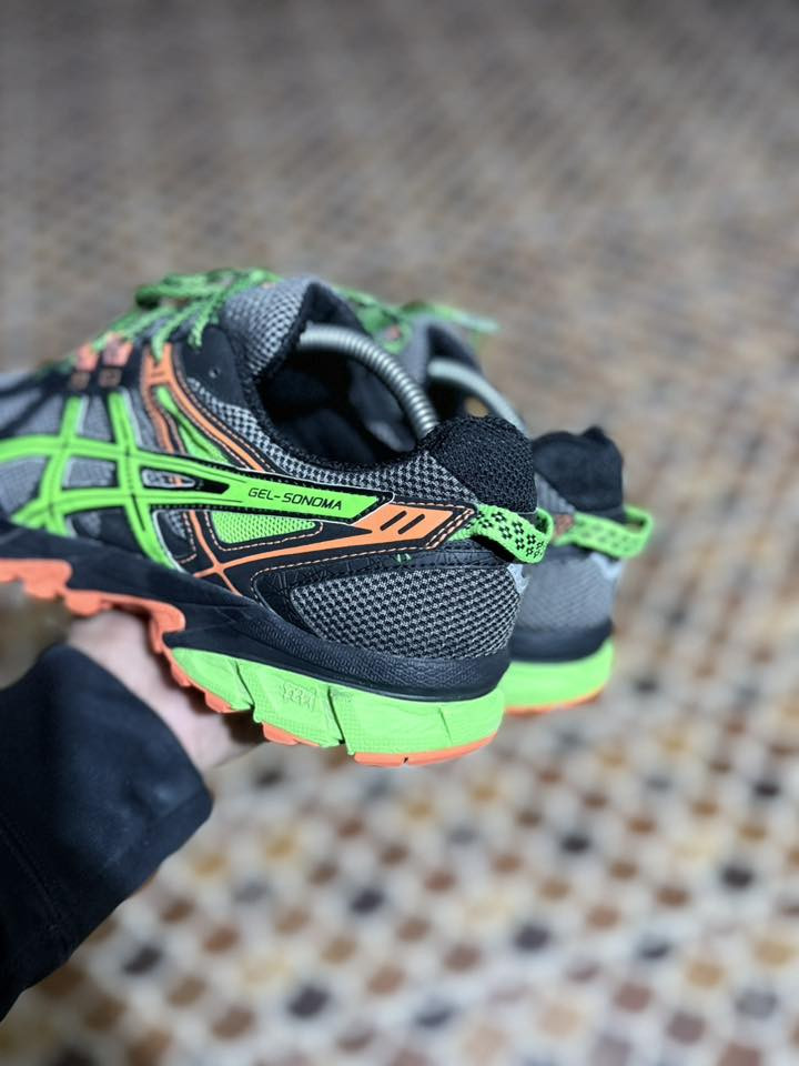 ازيكس
قياس 44
طول القدم 28
سعره 35 قفل قفل 
يوجد توصيل


**إذا كنت صاحب هذا الإعلان وتريد حذفه لأي سبب، رجاءا أرسل رسالة إلى الدعم الفني**