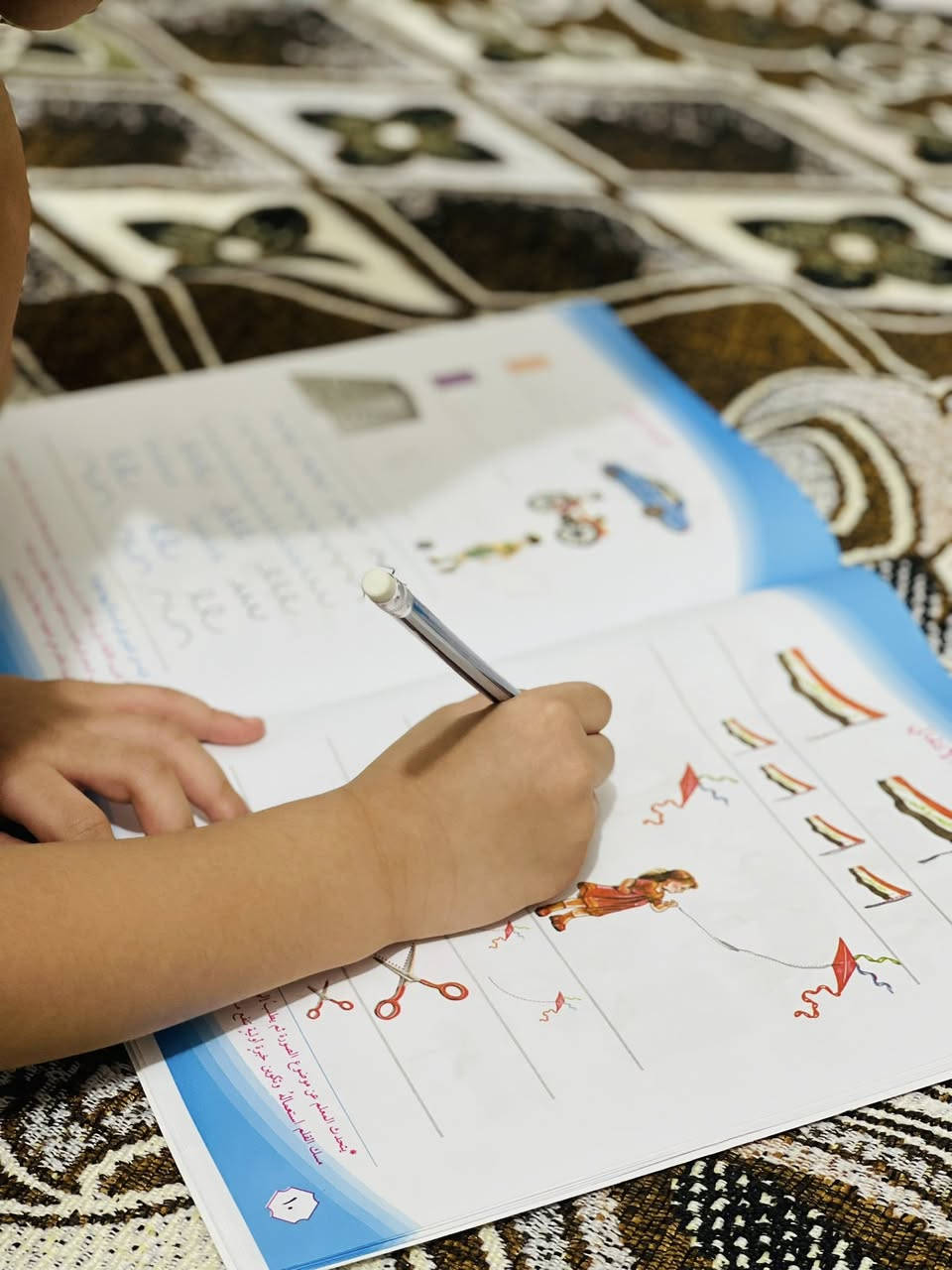 تردين طفلج يتعلم القراءة والكتابة بطريقة صحيحة ويقوي مستواه الدراسي؟

📚 عند الاستاذة زهراء عبد الخضر
سارعو البدء بالتسجيل 
لتكمله المواد خلال العطلة الصيفيه

دروس تقوية للمراحل الابتدائية

✏️ تعليم القراءة والكتابة من الصفر

🧮 متابعة جميع المواد الدراسية

🎨 استخدام وسائل تعليمية حديثة وممتعة

📖 شرح مبسط يناسب مستوى كل طالب
للاتصال ع الرقم التالي ***********
العنوان جبلة /مقابيل مدرسة زلفى 

هدفنا تطوير مستوى الطفل وزيادة ثقته بنفسه وتحقيق أفضل النتائج الدراسية
