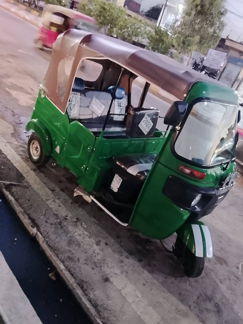 تكتك باجاج لبيع 22 شهر 6 كفاله عامه كشر ومحرك رقم ذي قار مستعجل على بعتها شراي بي خير ويدلل تصال ***********
