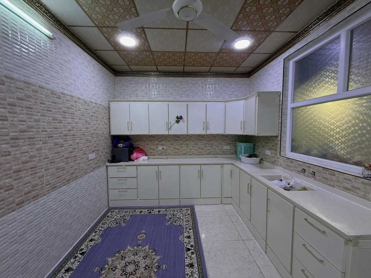 🏠 خانوو بۆ فرۆشتن - کەلار 

کۆدی ڕیکلام: •277•

ئەگەر بەدوای خانوویەکی خاوێن و شوێنێکی گونجاودا دەگەڕێیت، ئەم موڵکە دەرفەتێکی نایابە:

• 📍 ناونیشان: کەلار - پشت بازاڕی سۆران.

• 📐 ڕووبەر: ١٠٠ مەتر (دوو نهۆم).

• 🛣️ تایبەتمەندی کۆڵان: کۆڵانی فراوان و خۆش.

• 🕌 خزمەتگوزاری: زۆر نزیک لە قوتابخانە و مزگەوت (گونجاوە بۆ خێزان).

🧱 پێکهاتەی ناوەوە (فوول کاشی):
ئەم خانوە بە شێوازێکی مۆدێرن و خاوێن کارکراوە:

• 🛋️ ژووری میوان (فراوان)
• 📺 هۆڵ
• 🛌 ژووری نوستن
• 🍳 مەتبەخ
• 🚿 مشتەمەلات

📞 بۆ پەیوەندی و زانیاری زیاتر:
بۆ زانینی نرخ و بینینی خانوەکە لە نزیکەوە، پەیوەندی بکەن بەم ژمارانەی خوارەوە:
• 📥 ***********
• 📥 ***********
• 📥 ***********

🎥 بۆ بینینی ڤیدیۆی ئەم موڵکانە
لە TikTok بینەرمان بن 👇

https://www.tiktok.com/@kalarmullk

#kalar #کەلار #کەلارمووڵک #kalarmullk #خانووبۆفرۆشتن موڵک
