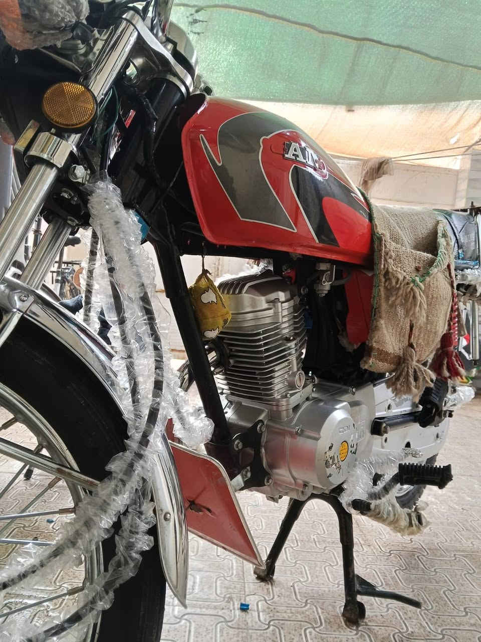 السلام عليكم دراجه ناعمه موديل 25 للبيع السعر 700 بيها مجال البكان بعقوبه باب الدرب  تواصل مع هذا الرقم ***********
