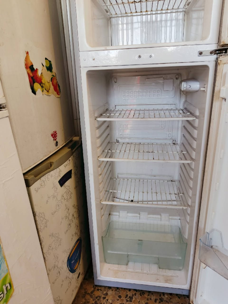 السلام عليكم 
ثلاجة بيكو بيضة 18 قدم نضيفة وتجميد سعره 125 الف

ثلاجة نيو نوم رصاصي 14 قدم فول نضافة سعره 100 الف ويوجد توصيل وشرط الفحص قبل الدفع 

للتواصل ‏‪***********‬‏ واتساب متوفر
