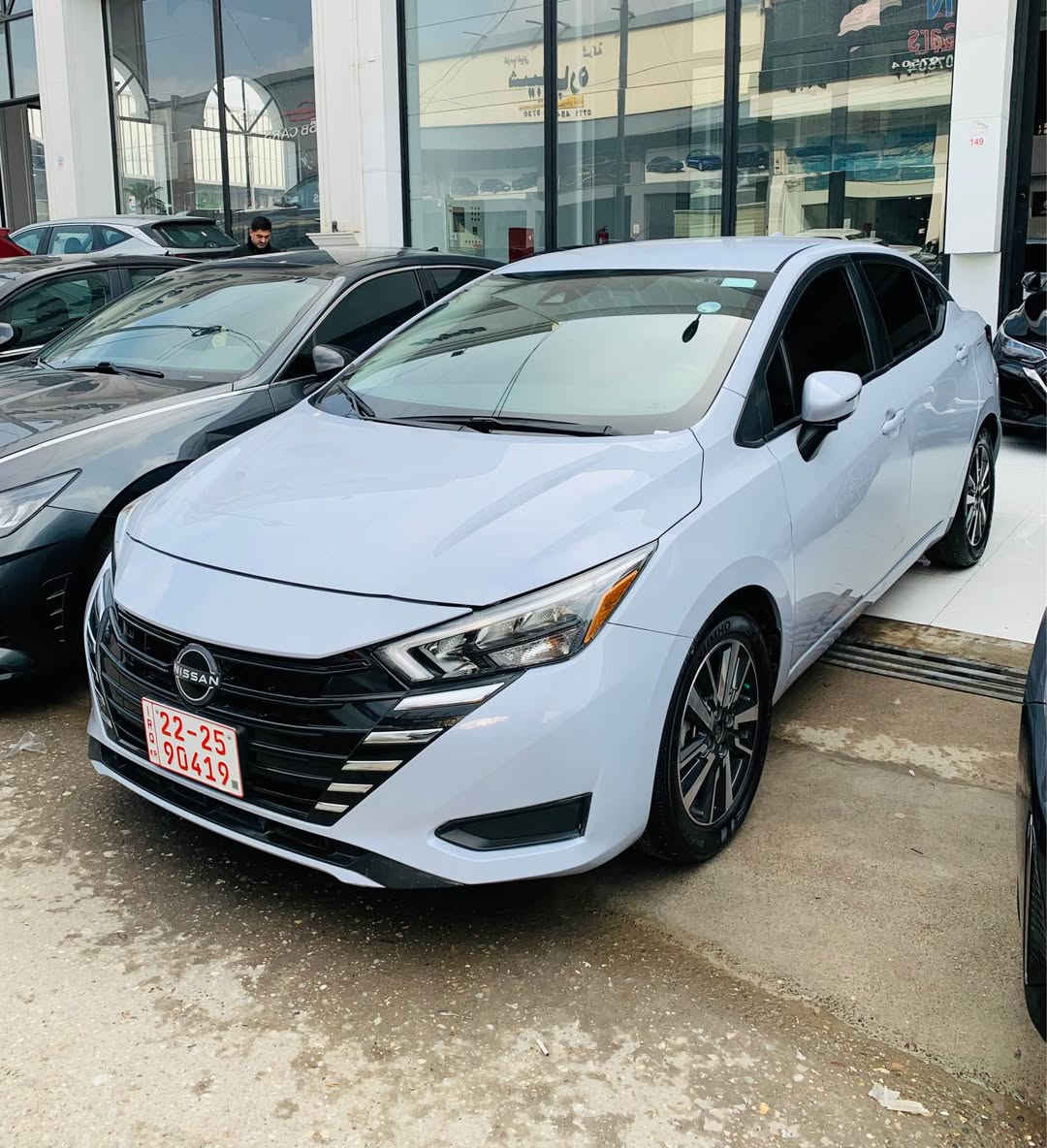 نیسان ڤێرسا ٢٠٢٥
رەنگی سمۆک
مواسەفات Sv
بەسمە و شاشە
ویل کرۆم و لایت لید و زینۆن
١٥ هەزار مایل رۆیشتووە
پشت و پێشی کەپسە
دەرگا و جاملغی سبوغه لەگەل کەمەک دۆسە

*********** أربيل, العراق
