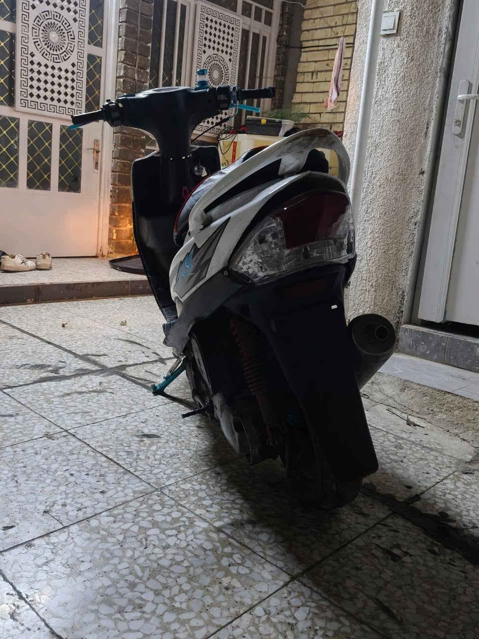 سلام عليكم
دراجه ماكس عدله 120 لبيع دراجه شلعه ومعدل يخبل دراجه بيها كوما تزويد مثل ويل كاب ويدات بريك ويدات بانزين وصارنصه رياضي صوتها كلش هلو مابيها اي جعره صوتها حلو الله شاهد صور ضالمتها دراجه بيها نصبه شك سعر 450 وبيها مجال مكاني بغداد شعب رقم ***********
