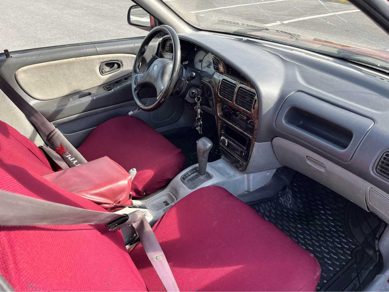 ***********
پڕۆتۆن مۆدیل ٢٠٠٤ گێر تۆماتیک  نمونەی جوانی  پاکی گێرو مەکینەی بە شەرتی ١٠ فیتەر پشت و پێشی کەپسە. چوار تایەی ویلی لۆکی لە ژیرە تەبرید ساردو گەرمی بە شەرت  کامل کارەبایتی یش دەکات دوو جام کارەبا. سەنەوی ئەوەلیاتی جنوبی لەگەلە.  . براوە موس نەبئ سعری خوار بازارە تەنها ٢٤ گەلا و مەجالێکی برایانە 
ژمارەی خاوەنی 
*********** السليمانية, العراق
