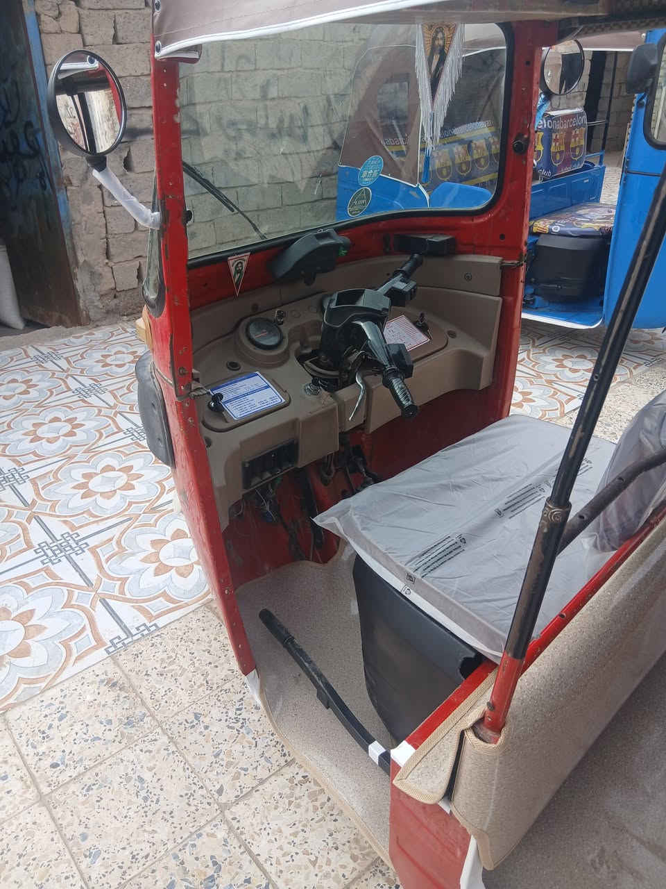 تكتك موديل 18سنويه تكتك الكشره كفاله المكينه  ناعمه لاتنقيص ولاتبخير مكاني عماره حي ه  سعره. 5250. وبيه مجال الشراي.  ***********.      ***********.
