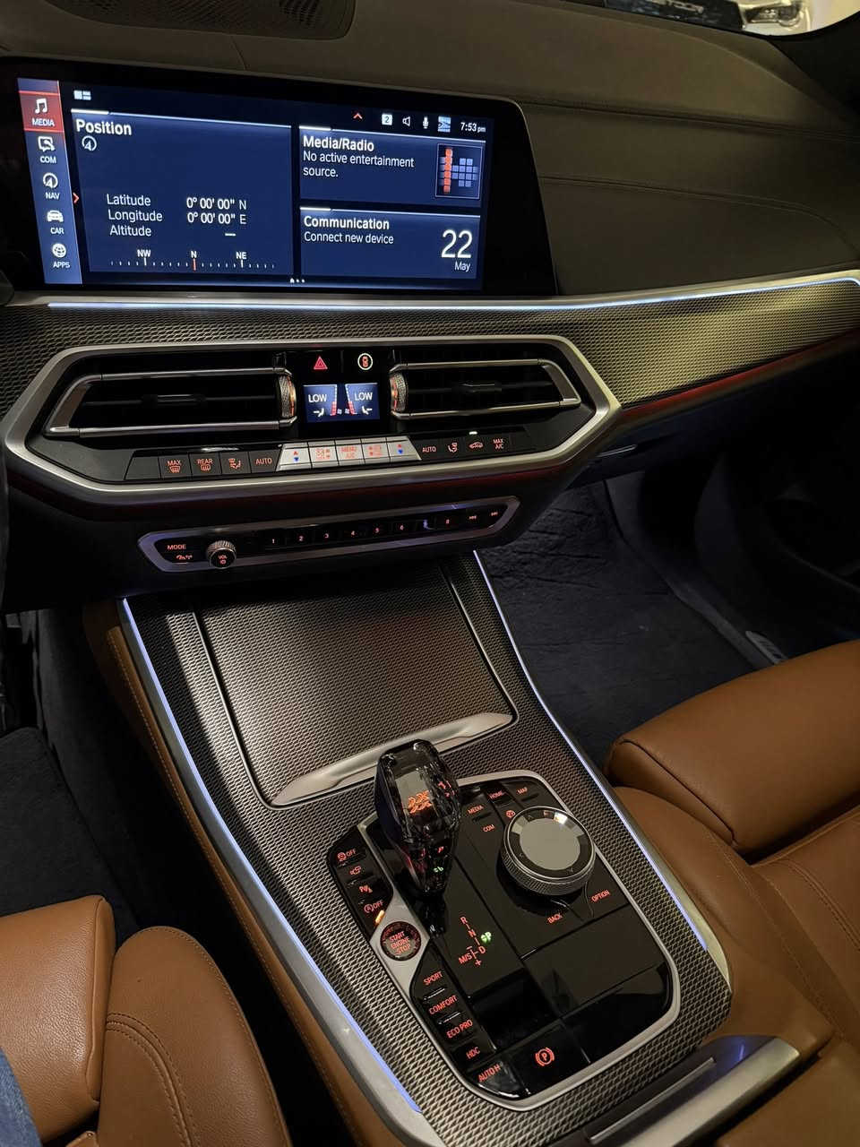 2022 Bmw X5 وكالة العروش
Km:22700
***********
العنوان: السليمانية كوردستان موتورز شركة برزاي دابان
