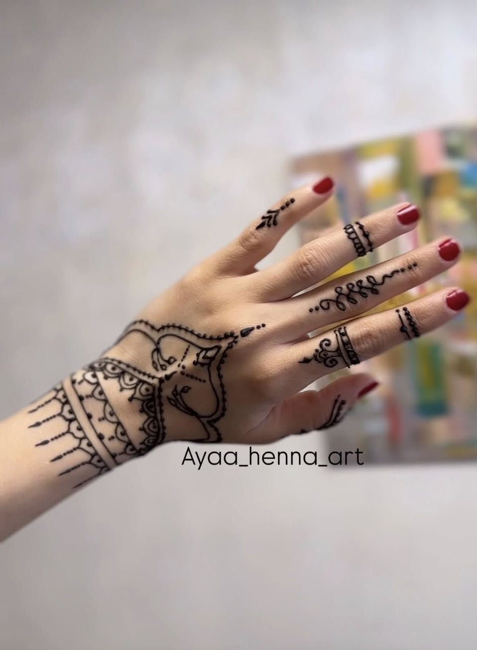 هلو بنات  هذا شغلي رسم حنة  الحنة مالتي اصليه تطول ١٠ ايام. والاسعار من خمسه وفوك حسب النقشه. والثباتيه والسواد فاحم وهذا حسابي انستا  اضغطو ع الرابط يطلع بيه كل شغلي 

https://www.instagram.com/ayaa_henna_art?igsh=MXN6Mm1kc2UxNjhlZQ==


**إذا كنت صاحب هذا الإعلان وتريد حذفه لأي سبب، رجاءا أرسل رسالة إلى الدعم الفني**