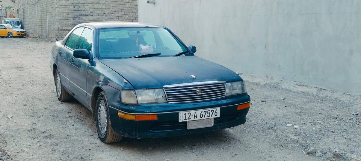 Toyota بطة 
1995 متصل 
تبريد تدفئه شغال 
محرك 3000+كير vvtكهربائي +اكسل شرط
طخم تايرات جدد 
هزه وسنوية جدد شرط التحويل  
حدادية صدر جديد 
كهربائيات كلها شغال
 
السعر 50 وبيها مجال 
اني صاحبها الشرعي 
مكانها موصل جديدة 
***********
***********
خاص ماجاوب
