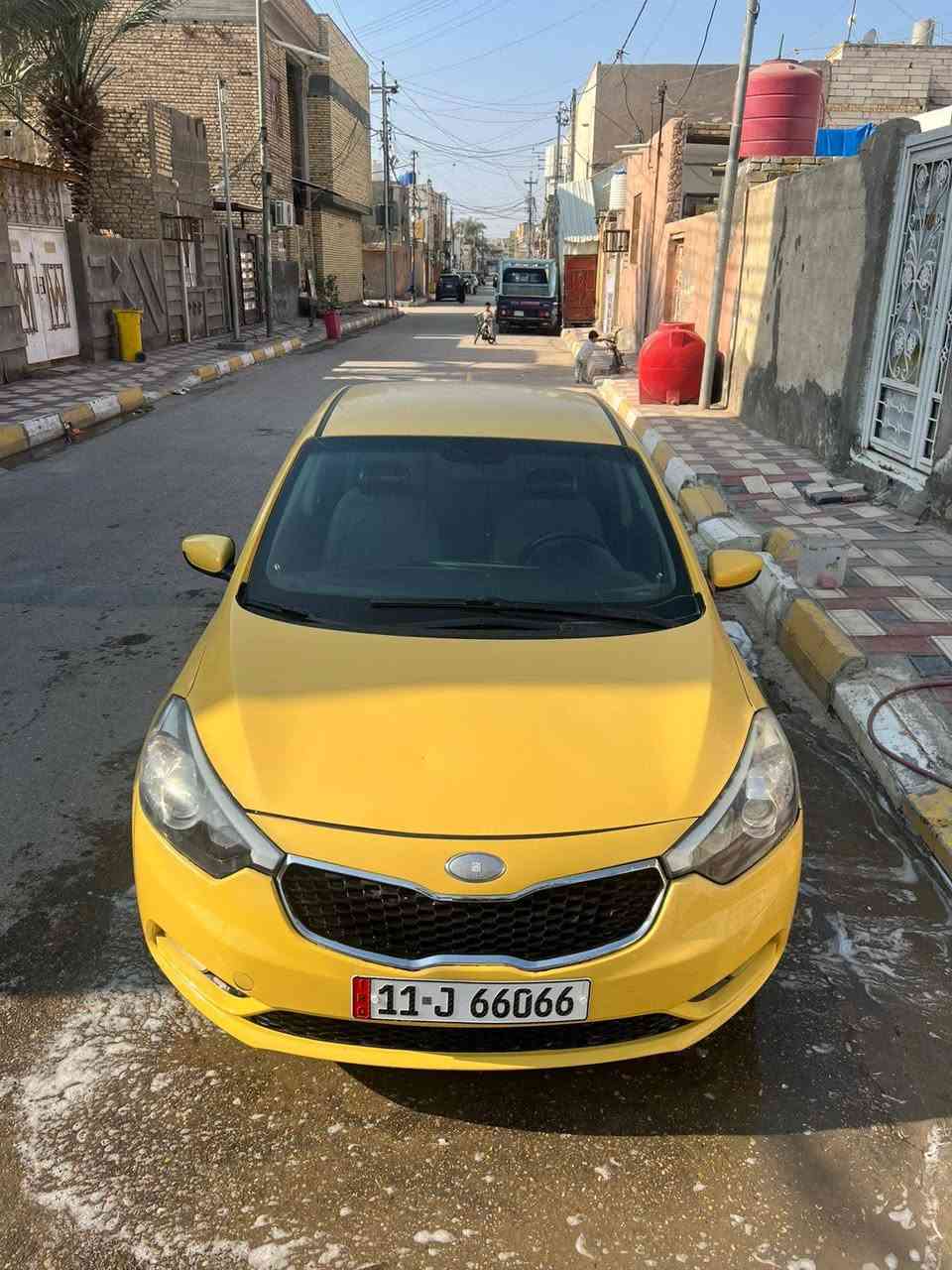 يالله. سلام عليكم  رقم مميز
فورتي مديل 2015. السياره بسمي امداور ثاني يوم
خط وبحث جا هزات  مكينه 2000
السياره بيه بس بنيد ول باقي كفاله عامه. وا سياره بل واقع احله من الصور بهواي نصبه وشكل 
دواخل بل كارتون. دوشمه. عامه توني ام سويه 
تخم تاير جديد تخم ويل جديد يعني السياره ربع ماتصرف عليه
كبل للشارع كامله من كل النواحي شاشه كامره تحكمات تبريد تتفئه.   السعر 115. وبيه مجال حك الجيه 
العنوان ذي قار مركز المدينه       ه‍***********
