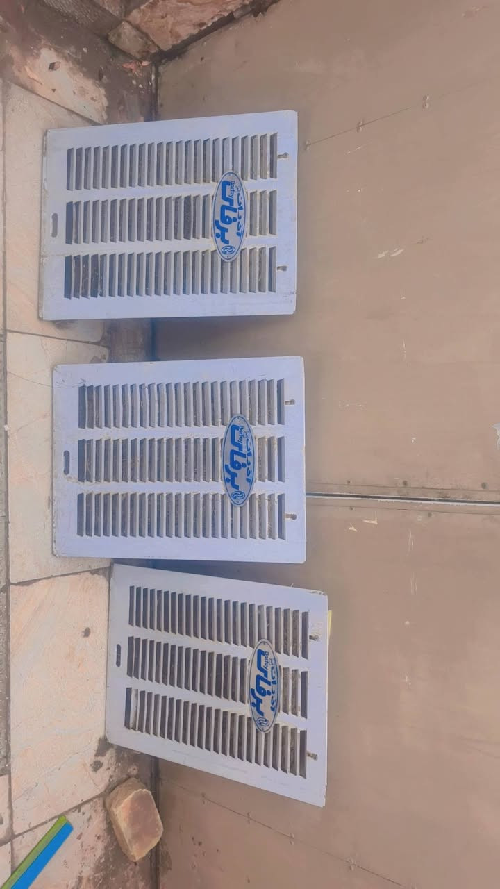 مبردة حجم 2250 مستطيل برفاب نقص ماطور فقط / 50
بايسكل اطفال اثنين الواحد 25 محتاجات ترتيب شغالات 
غساله حوضين توسوت اصلي جبيرة تغسل بطانيه وكل شي بيها شغال ب100 
طباخ كريازي كبير 5 عيون جام بلازما فرن كبير ب150 
غساله برفاب وسط شغاله نظيفه حيل بس حوض التنشيف يحتاج تنظيف وضب ب75
السكلات ال13 
***********
