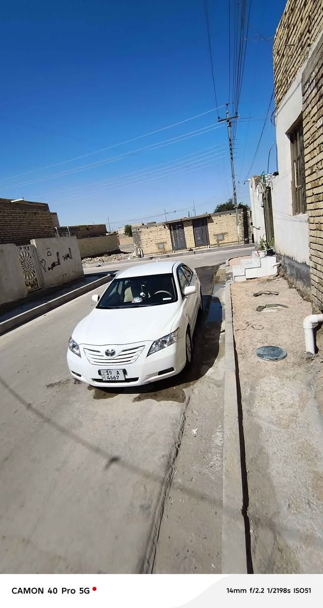 السلام عليكم كامري مديل 2007 سياره نضيفى وجاهزه من كلشي مكفوله كفاله عمه من ضربه وصبغ ومعجون وتبديل كربايات شغاله تخم تاير جديد حداديه جديه تبريد قطعتين رقم كربلاء بسمي سنويه لل2030 محرك 2400 4سلندر لمرغوب العنوان الناصريه السعر 105 وبيه مجال بصيط للشراي  للافتفسار  رقم الهاتف  ***********.غير متواجد عله الفيس *********** سوق الشيوخ, ذي قار
