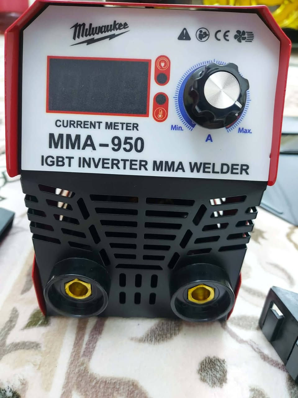 مكينة لحيم ملواكي امزون حجم MMA_950 وبيه ضمان مع واقي قناع كاملة ملحقات السعر 35 مع التوصيل مكاني بغداد مشتل ***********
