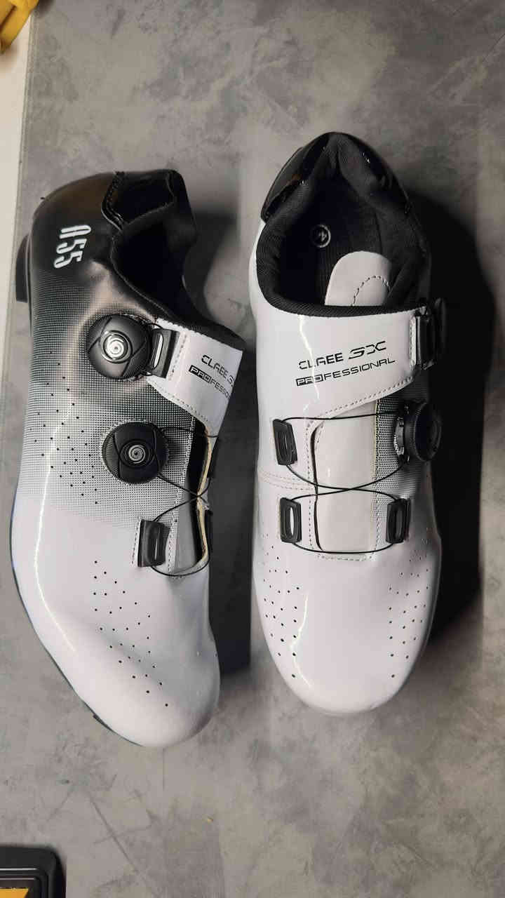 متوفر 

حذاء A55 لوكات بعدة جديد قياس 44

رگبة ماركة كوسيڤلو مع الكل القطع جديد

سيباية ترحال المنيوم 

متوفر توصيل جميع المحافظات 

***********
