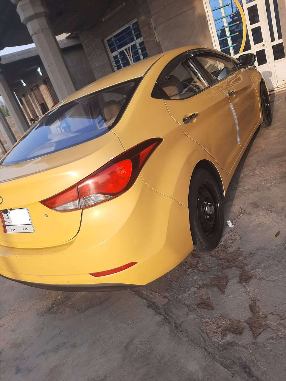 الانترا  2015 خليجي مكينه  2000 فول ماعدا البصمه 115 وبيها مجال بغداد ابو غريب للاستفسار ***********
