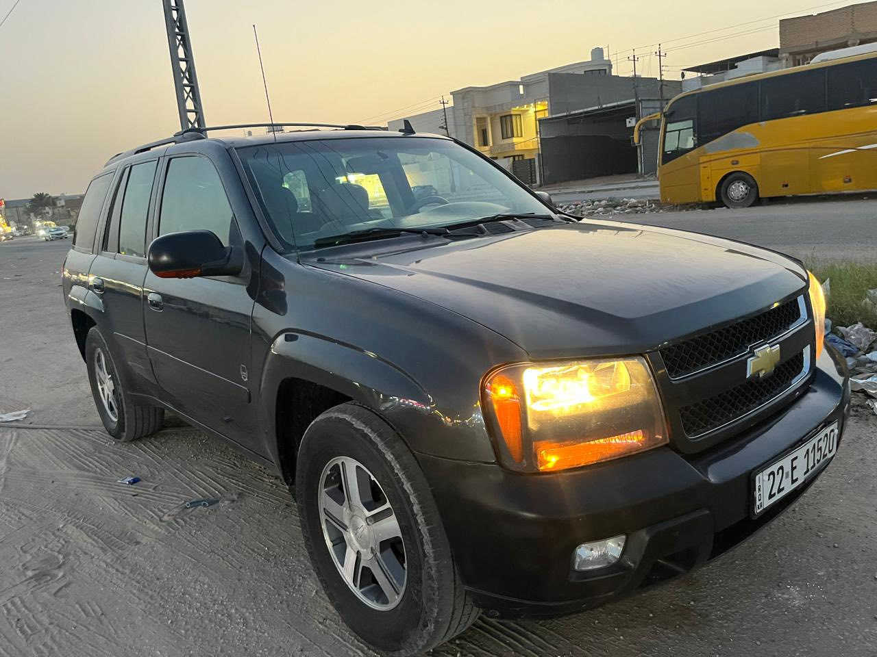 السلام عليكم للبيع بلايزر رقم اربيل موديل 2007 سياره شرط الكفاله سياره خير من الله تبريد تدفئه مكينه كير كوله جاهز سياره مامتعوبه مال جناي مراوس او بيع مكان السياره النجف السعر 115 وبيها مجال للشراي للاستفسار اتصل وتدلل ***********
