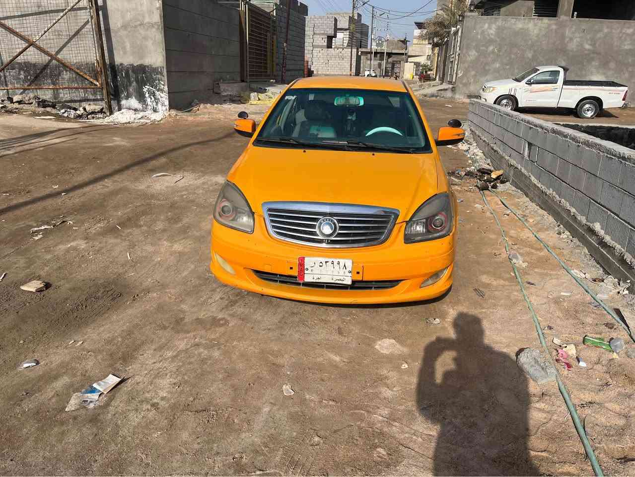 سلام عليكم جيلي موبل موديل 14 سياره بلاد البدي شوف العين بالصور محور كير ومحرك كورله 1800 نحله الجديده ماصارلها هواي من شادهن سياره جاهزه حداديه تبريد  سعر 45 وبيها مجال حك جيه مكان البصره *********** او *********** البصرة, العراق
