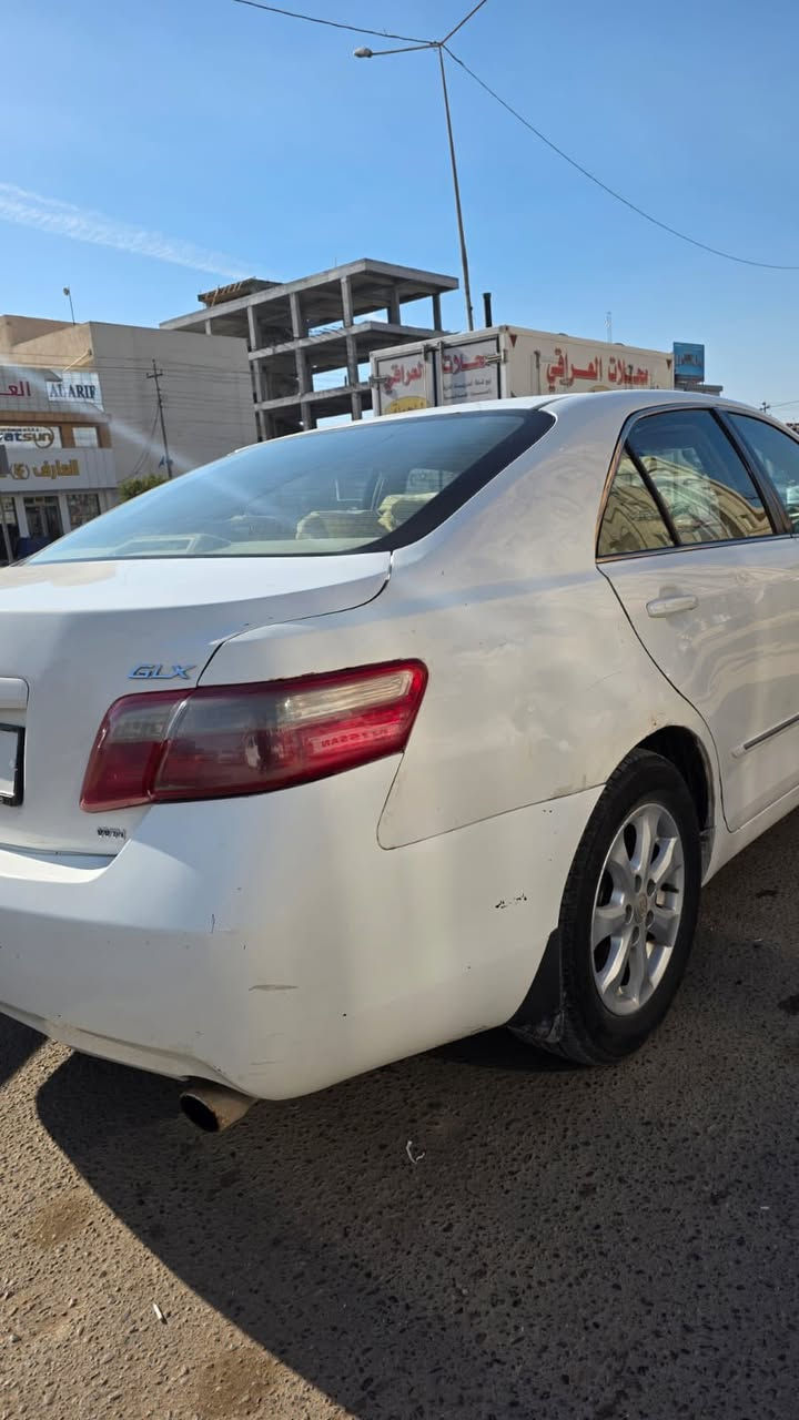 سلام عليكم للبيع كامري ٢٠٠٧ خليجي محدثة ١١ رقم بصرة مميز السيارة جاهزة حدادية تخم تاير كير كفالة محرك بي خيط تبخير السيارة بيها شبر صبغ بالجاملغ الامامي وبارد بالجاملغ الخلفي والبنيد بي تعديل السيارة شاشة كامرة حساسات خلفية بردة خلفية كشن كهرباء منضومة زنون السعر مع الرقم110 وبيها مجال ***********
