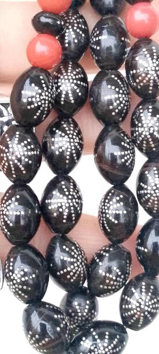 يسعد مساكم بكل خير 🩵🩵🩵
مسبحة يسر عنكبوتي انتيك دق فضة عدد الحبات٣٣حبة وقياس الحبة ١٥/١١مل محلاية بفواصل مرجان وشرابة فضة


**إذا كنت صاحب هذا الإعلان وتريد حذفه لأي سبب، رجاءا أرسل رسالة إلى الدعم الفني**