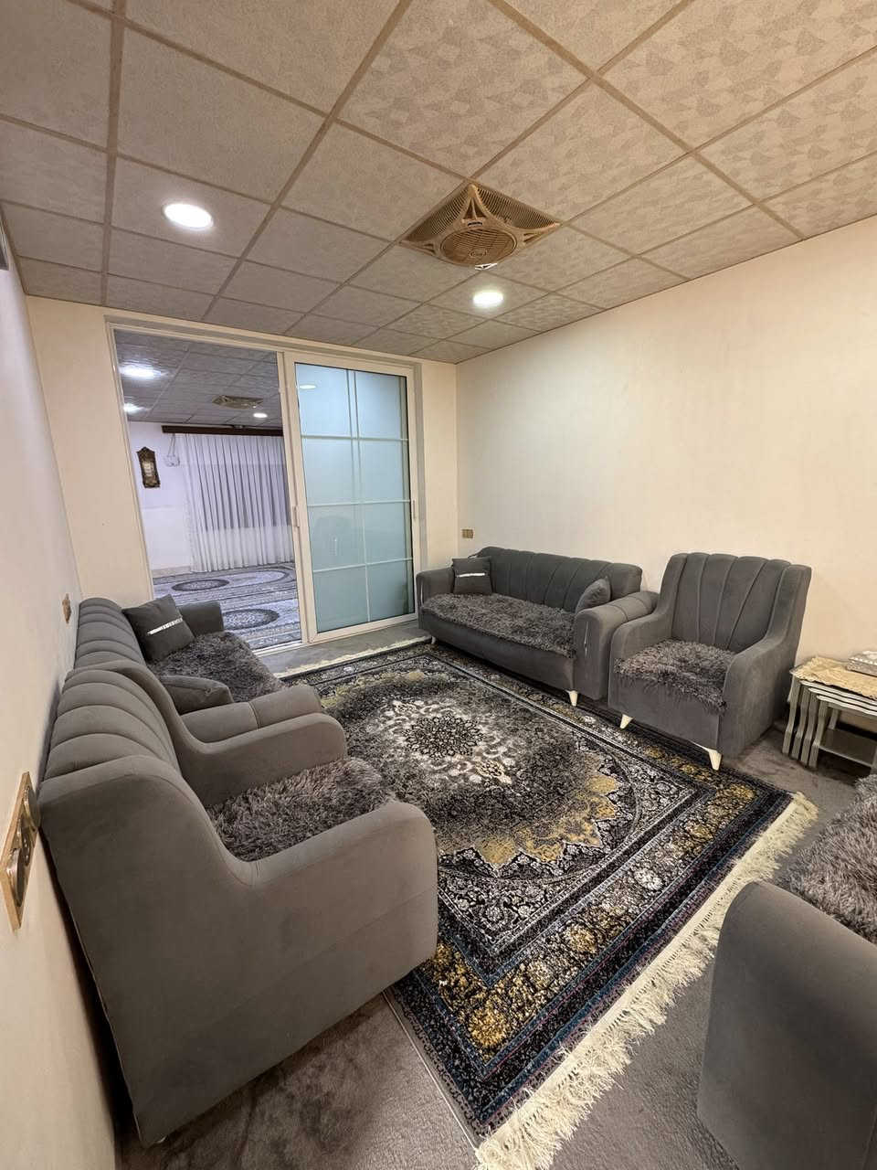 سەرەتا بەناوی خودا 
کۆدی /10906
خانوو بۆ فرۆشتن  
📍ناونیشان/ 60 کانی أبراهیم أحمد
نزیک مزگەوتی فەجر
📐ڕوبەر / 160 مەتر
📏پێشی/ 8 بە 20
🛣️شەقامی/ 12 مەتری
🌕 ڕوو / گۆیژە
🏗️پێکهاتوەلە/ 3 نهۆم  

نهۆمی یەکەم  ( میوان + هۆڵ + متبخ + مساعد مدبخ + نوستن + مشتملات + مغزن ) 

نهۆمی دوو ( میوان و هۆڵ کراوە + مدبخ + مشتملات + نوستن + بالکۆن )

نهۆمی سێ ( میوان + مدبخ + مساعد مدبخ + مشتملات + نوستن + بالکۆن )

تێبینی ( خانوەکە ئەکەوێتە شوێنێکی زۆەر خۆشەوە نزیکی مزگەوتو مەکتەبو خەتی پاسو دوکانو بازاڕە )
ــــــــــــــــــــــ
🖊️/ بۆ زانینی نرخ  کۆمێنت بکە 
ــــــــــــــــــــــــ
بۆ پەیوەندی📞
☎️***********
☎️***********
ـــــــــــــــــــــــــــ
تۆی بەڕێز موڵکت هەیە دەتەوێت بیفڕۆشیت یان بیدەیت بەکرێ زانیاریەکانمان بۆ بنێرە هاوکارتان دەبین 
‏‎*********** ☎️واتس ئاپ"فایبەر 
‏‎یان سەردانی نوسینگەی(جوانی موڵك)بكەن
‏‎ناونیشان"ئیبراهیم ئەحمەد"بەرامبەر دیلان سیتی
